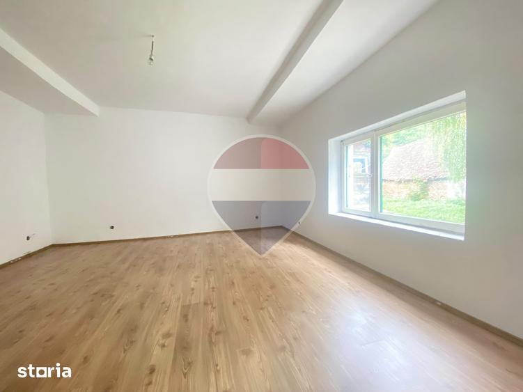 Casă cu 3 camere cu Teren 1523 Mp în Hoghilag