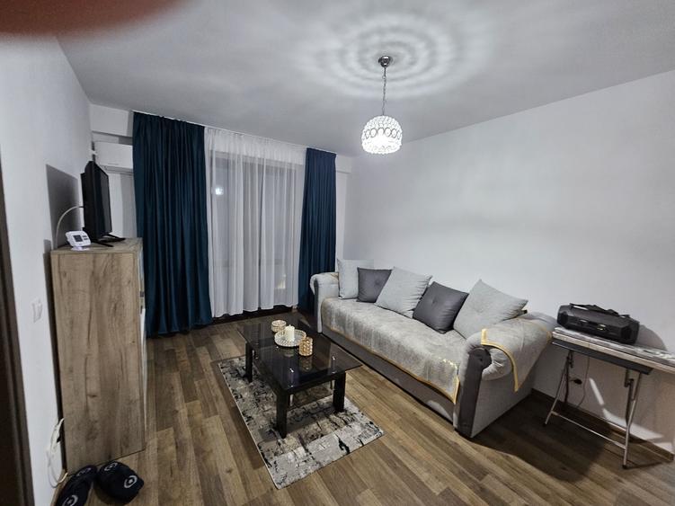 Apartament cu 2 camere semidecomandat în Central