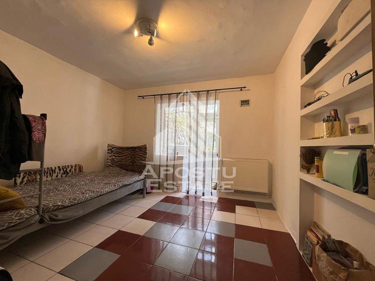 Apartament cu 2 camere decomandat, mobilat în Freidorf