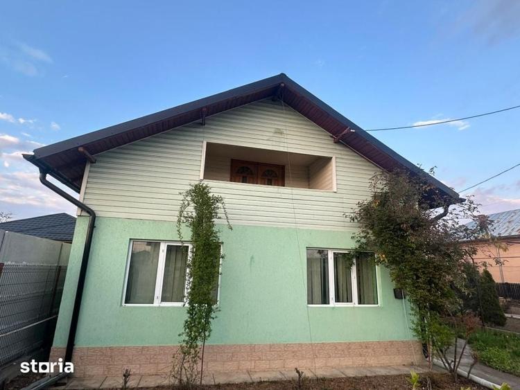 Casă cu 4 camere cu Teren 1105 Mp în Târgșoru Vechi