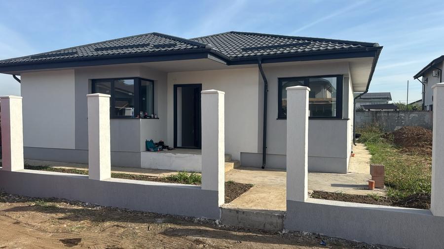 Casă cu 4 camere cu Teren 460 Mp în Berceni
