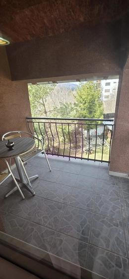 Casă cu 8 camere cu Teren 400 Mp în Zamora