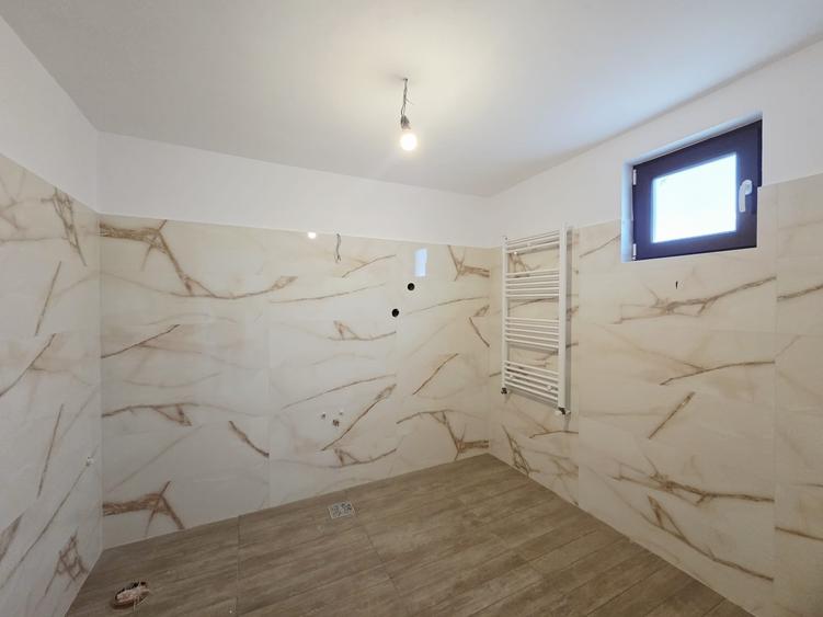 Casă individuală cu 2 camere cu Canalizare în Piața Centrală