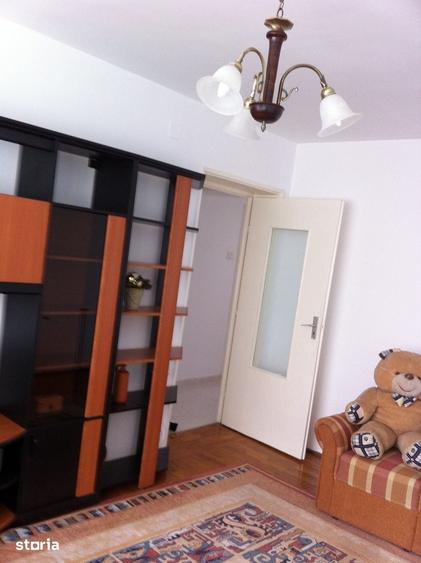 Apartament cu 2 camere semidecomandat în Giulești