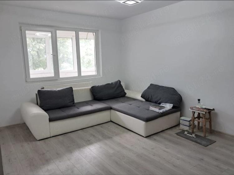 Apartament cu 2 camere decomandat în Albina