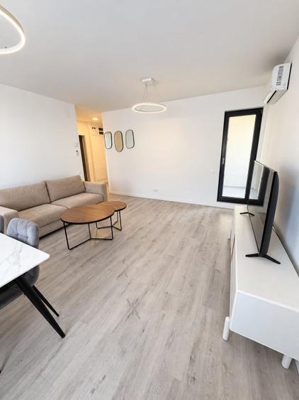 Apartament cu 2 camere decomandat, mobilat în Pipera