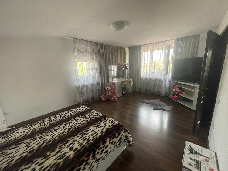 Casă cu Teren 300 Mp în Central