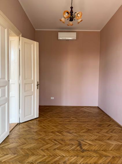 Apartament cu 4 camere decomandat în Ultracentral