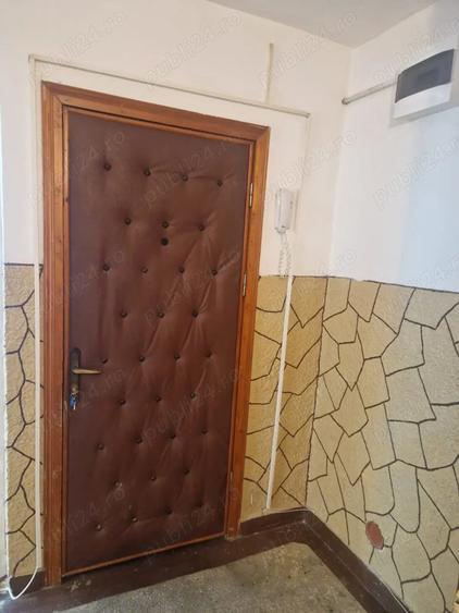 Apartament cu 2 camere decomandat în E3