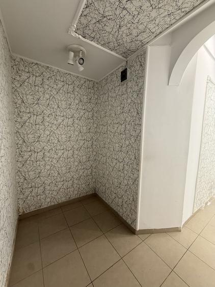Spațiu comercial, de 21 mp, în Albești