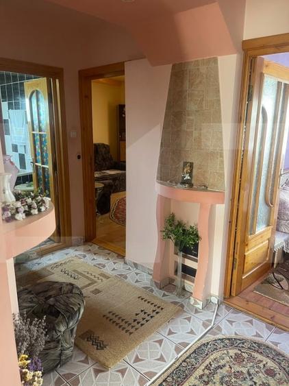Apartament cu 3 camere decomandat, mobilat în Dorohoi