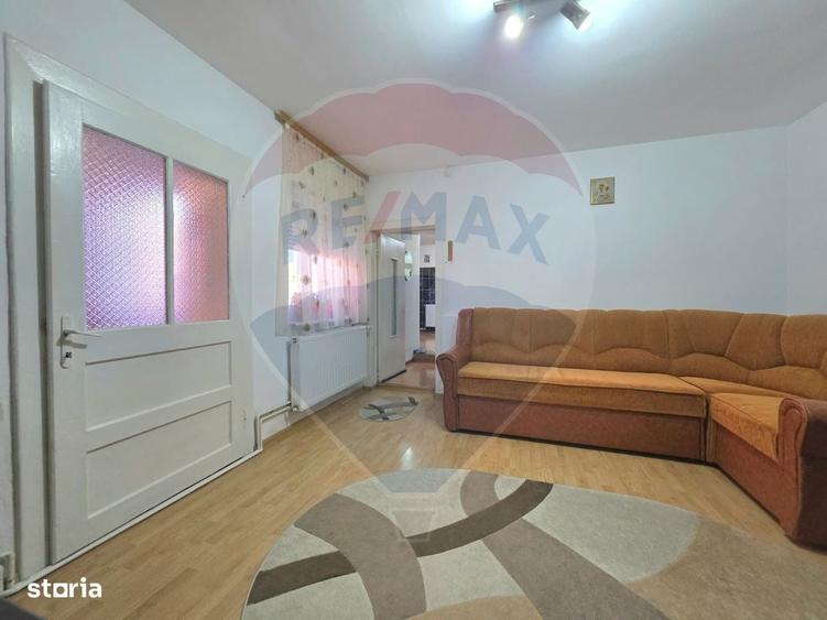 Casă cu 3 camere cu Teren 367 Mp în Central