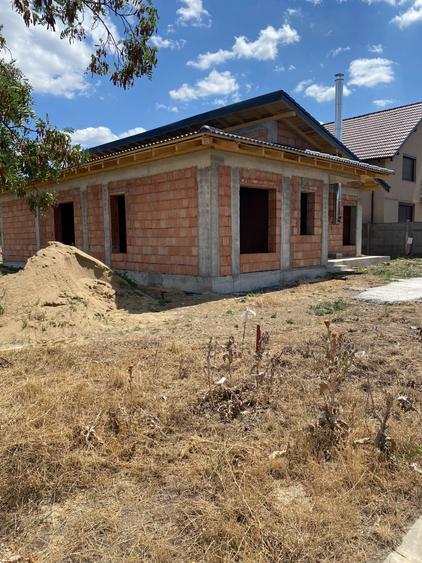 Casă cu 3 camere în Cihei
