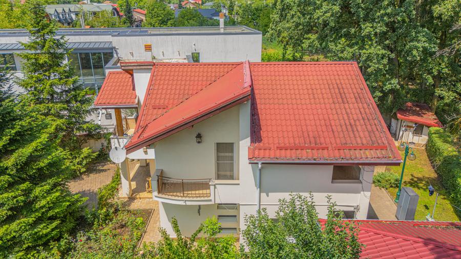 Casă individuală cu 5 camere cu Canalizare în Corbeanca