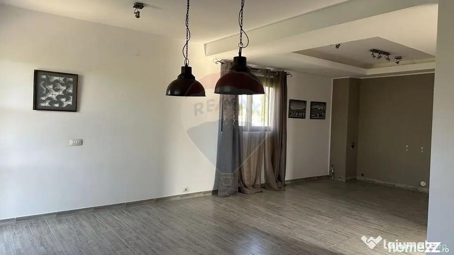 Casă cu 4 camere cu Teren 622 Mp în Girov