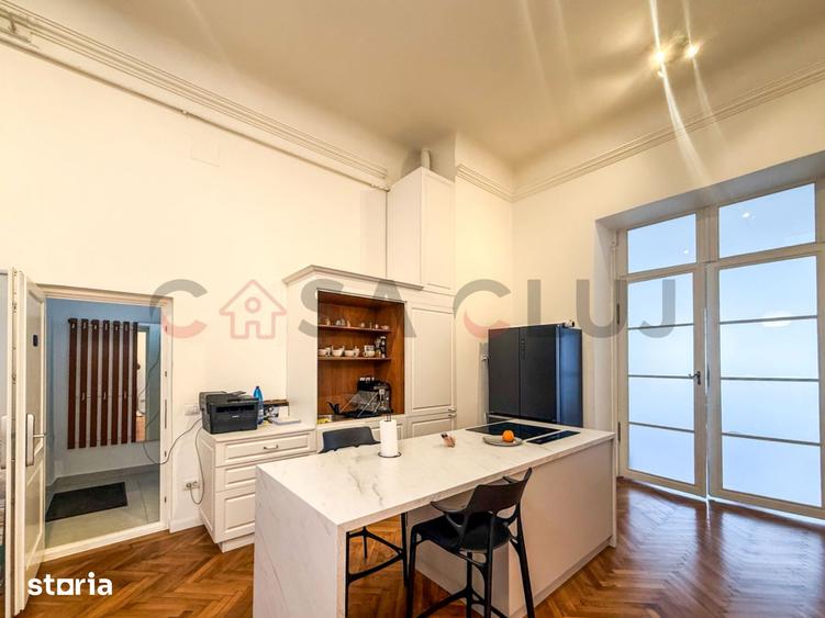 Apartament cu 4 camere, mobilat în Central