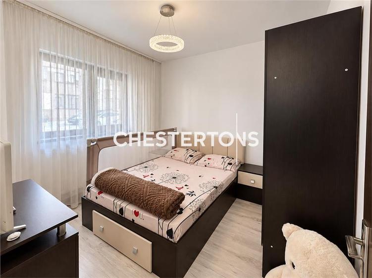 Apartament cu 3 camere semidecomandat, mobilat în Chiajna