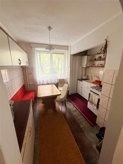 Apartament cu 2 camere semidecomandat în Decebal