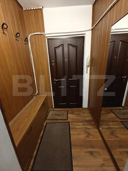 Apartament cu 4 camere decomandat, mobilat în Ultracentral