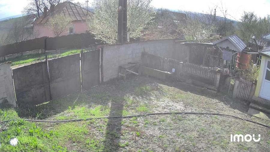 Casă cu 6 camere cu Teren 2495 Mp în Melinești