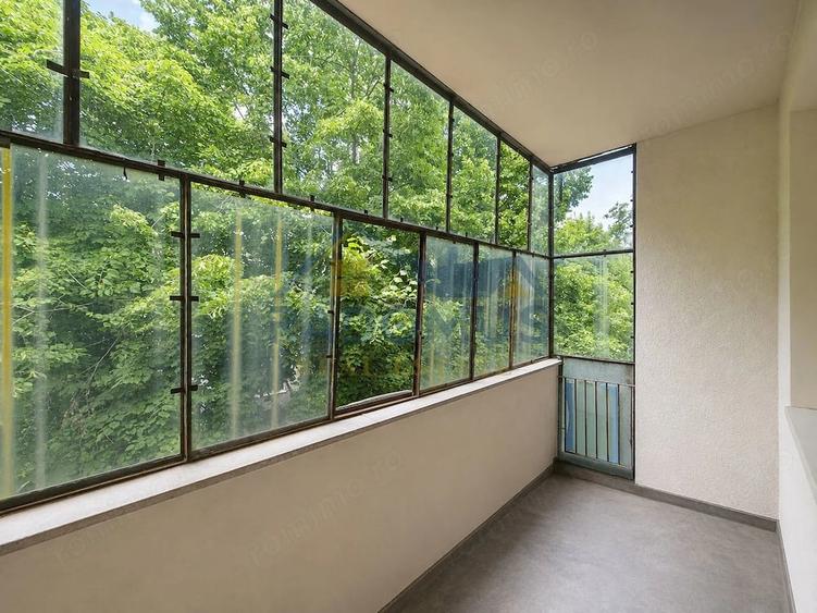 Apartament cu 3 camere semidecomandat în Nord