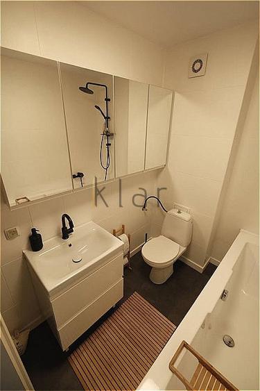 Apartament cu 2 camere semidecomandat, mobilat în Florești