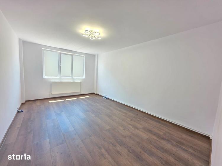 2 camere, decomandat, renovat 2026, etaj intermediar - 1