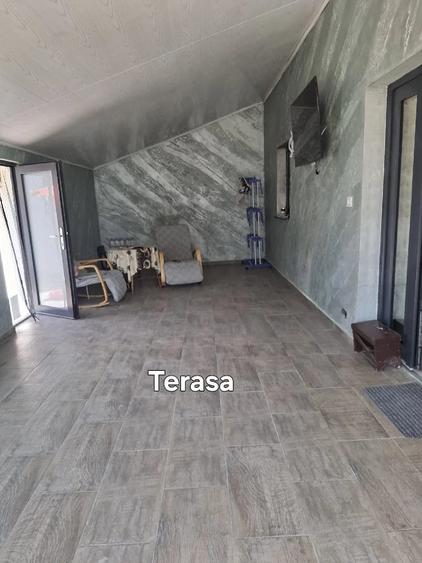 Casă cu Teren 492 Mp în Vânători