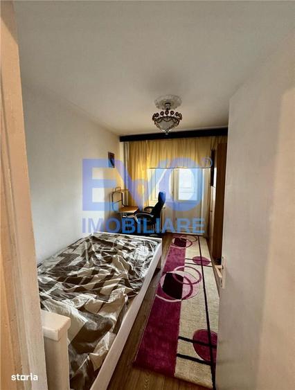 Apartament cu 3 camere decomandat în Albești