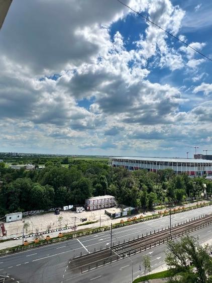 Apartament cu 3 camere semidecomandat, mobilat în Drumul Taberei
