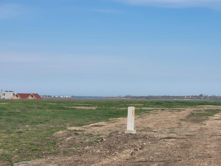 Teren Construcții intravilan de 1528 mp, în Central