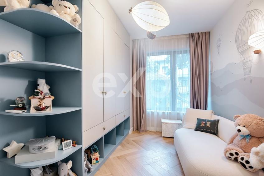 Apartament cu 4 camere decomandat, mobilat în Kiseleff