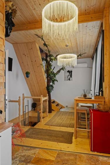 Casă individuală cu 2 camere cu Canalizare în Polonă