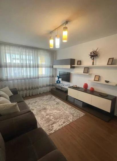Apartament cu 3 camere decomandat în Berceni