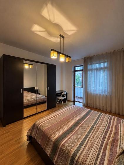 Apartament cu 3 camere în Obor