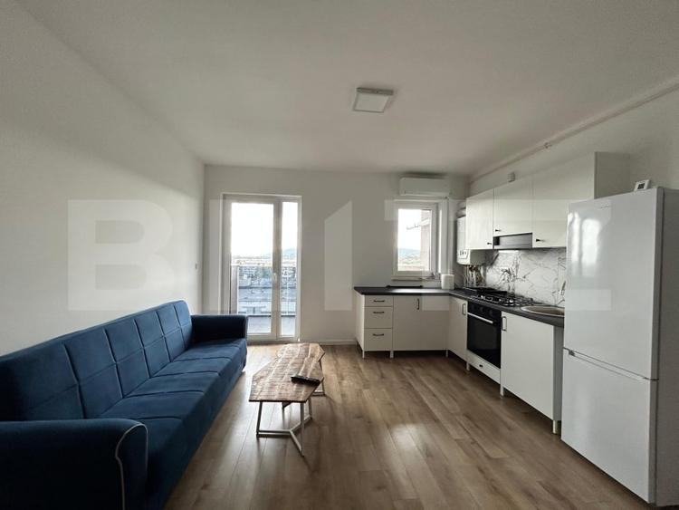 Apartament cu 3 camere decomandat, mobilat în Centura