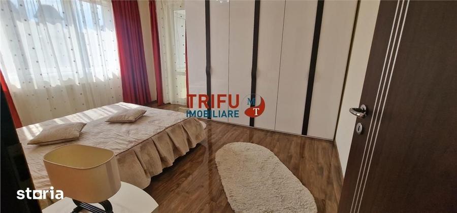 Apartament cu 4 camere decomandat în Cetate