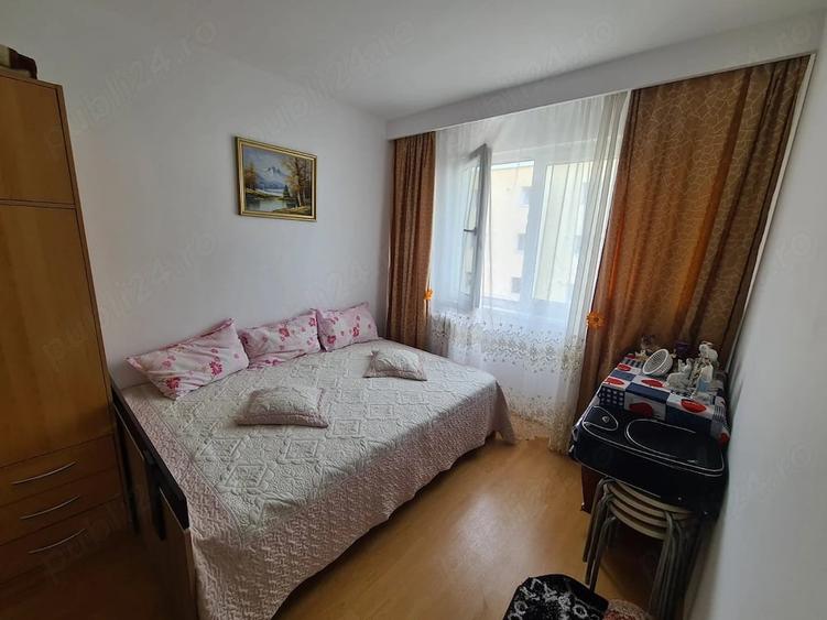 Apartament cu 2 camere semidecomandat în Tractorul