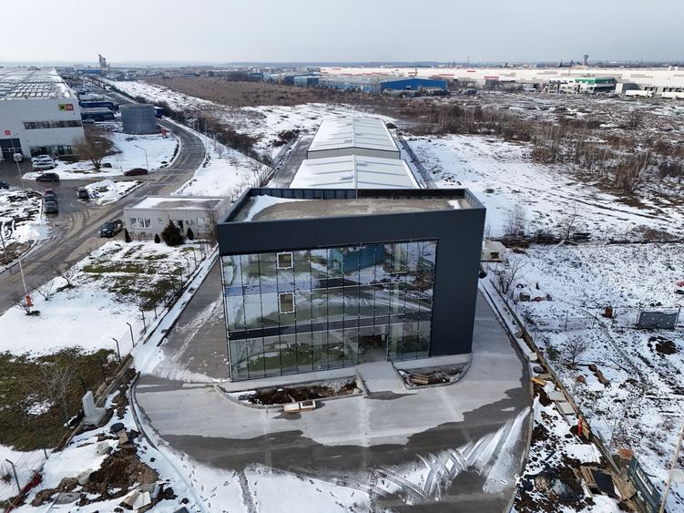 Spațiu industrial, de 920 mp, în Chitila