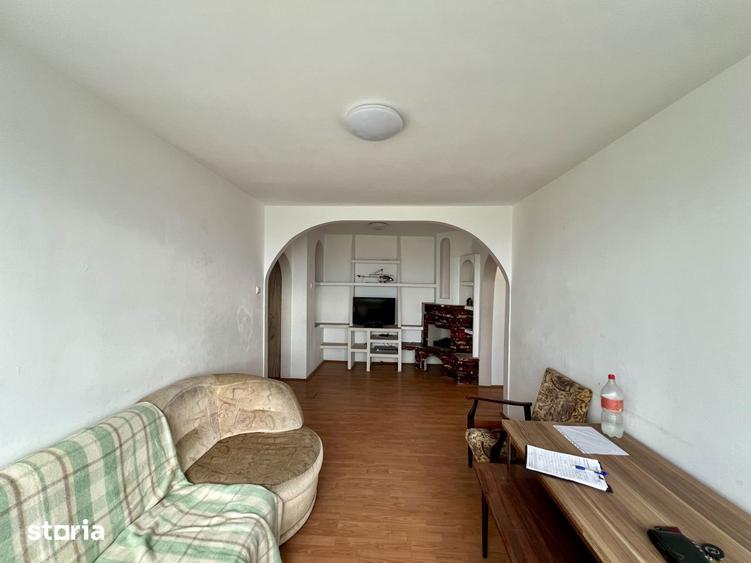Apartament cu 3 camere semidecomandat, mobilat în Șagului