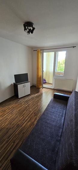 Garsonieră decomandată în Drumul Carului