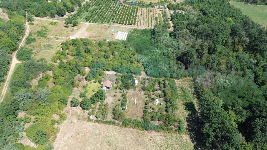 Teren Construcții intravilan de 1200 mp, în Paleu