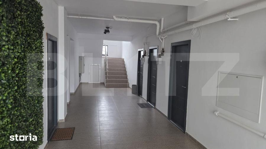 Apartament cu 3 camere semidecomandat în Exterior Nord