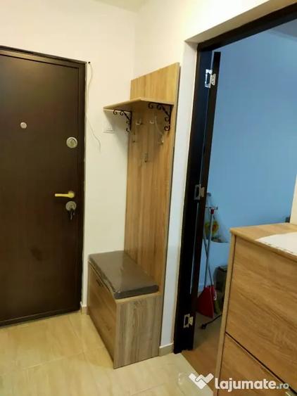 Apartament cu 2 camere semidecomandat în Iancului