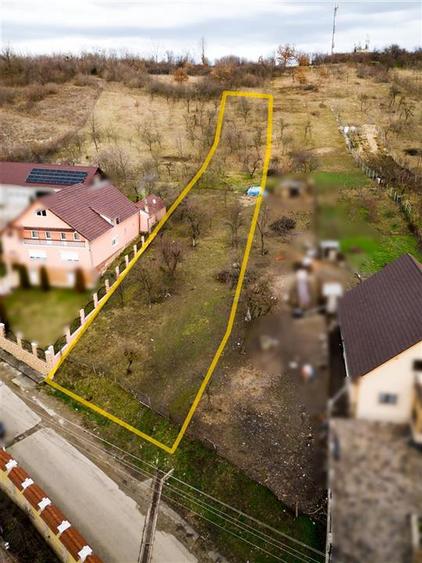Teren intravilan de 2291 mp, în Nord-Vest