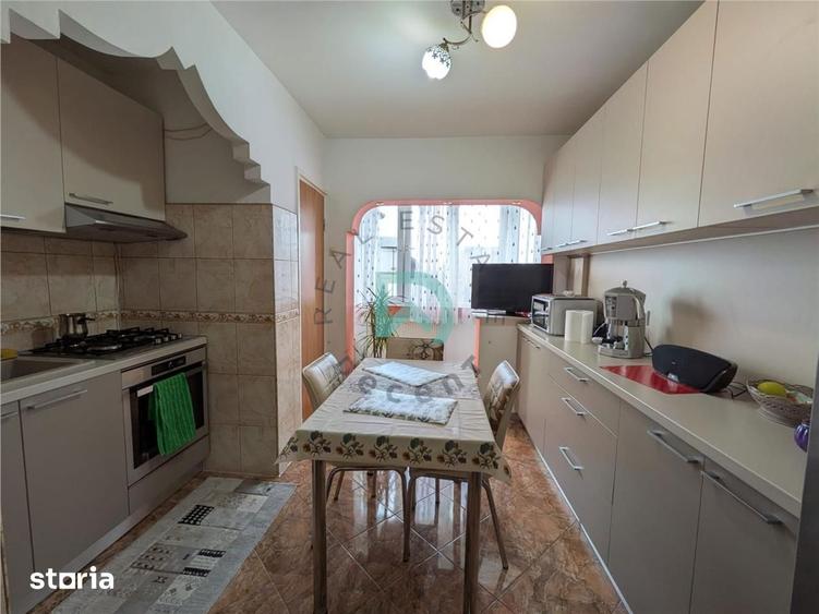 Apartament cu 2 camere decomandat în Florilor