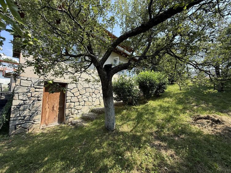 Casă parter+mansarda 80 mp+ teren intravilan 476 mp Sotrile Prahova ! - 28