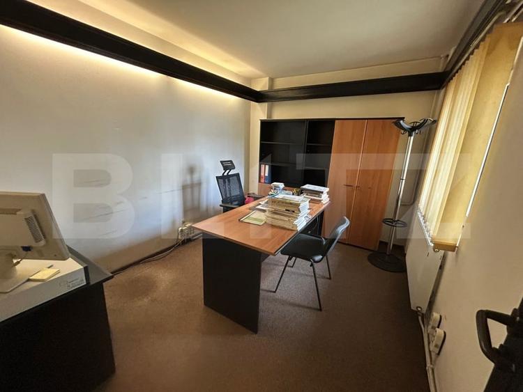 Apartament 5 camere, 90 mp, zona Canta - 1