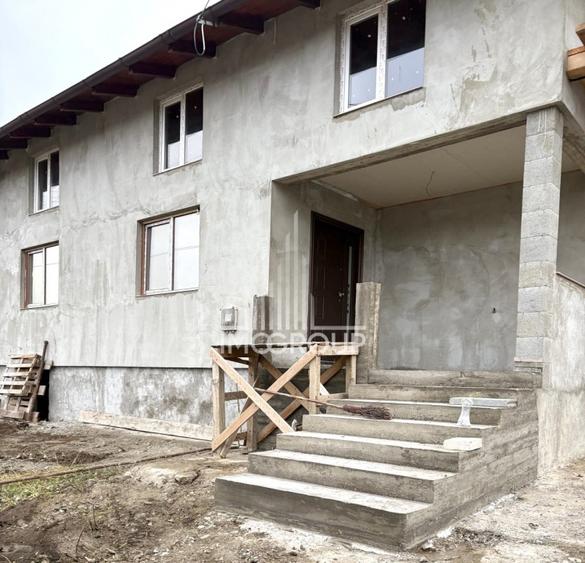Casă individuală cu 4 camere cu Canalizare în Soporu de Câmpie