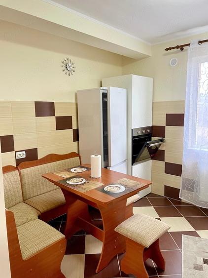 Apartament cu 3 camere decomandat în Juc-Herghelie